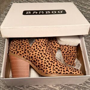 BAMBOO Women's Leopard Heeled Boots
